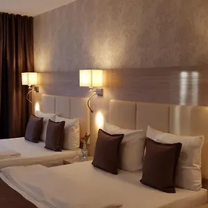 ** Hotel Budapester Hof Germany